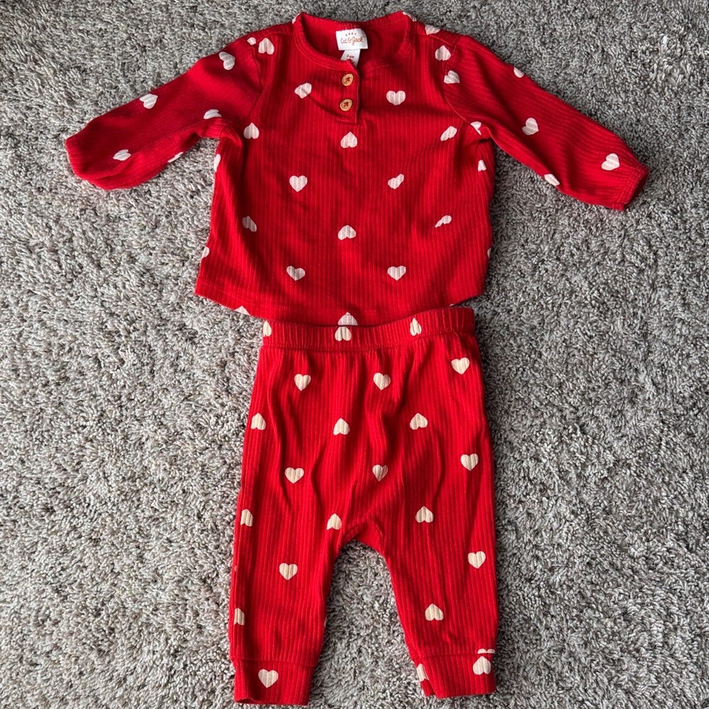 Cat & Jack Heart outfit